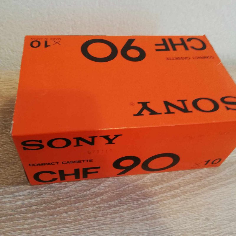 Sealed box of 10 tapes SONY EHF 90