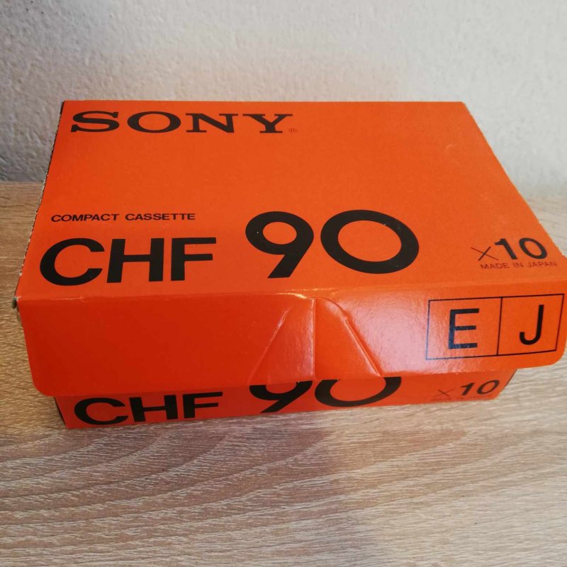 Sealed box of 10 tapes SONY EHF 90