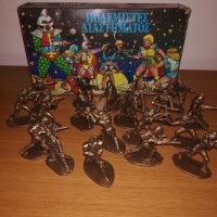 Solpa vintage greek figures, space warriors
